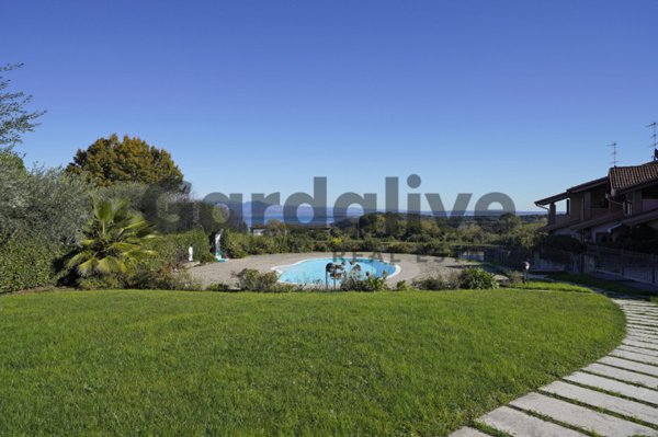casa indipendente in affitto a Lonato del Garda