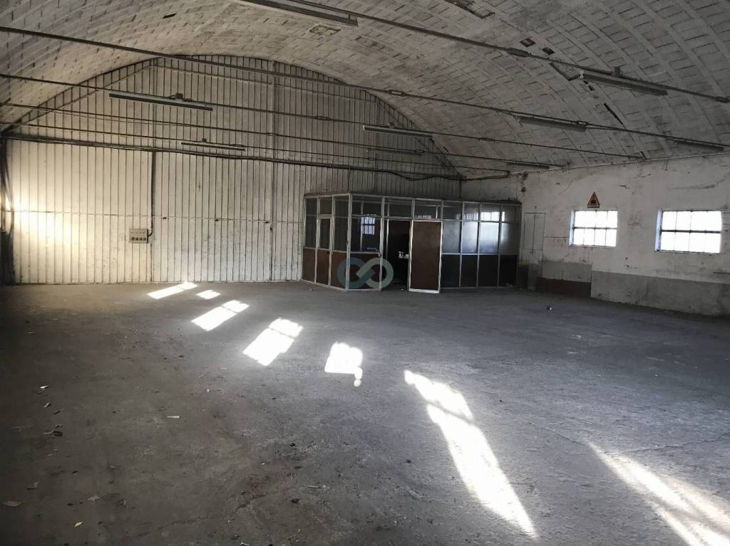 locale commerciale in affitto a Lonato del Garda