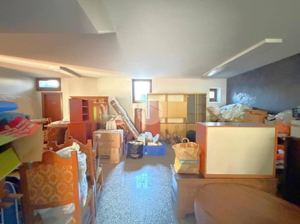 negozio in affitto a Lonato del Garda