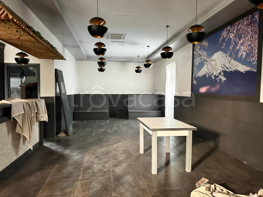 negozio in affitto a Lonato del Garda