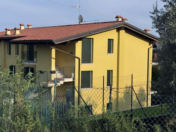 appartamento in affitto a Lonato del Garda in zona Barcuzzi