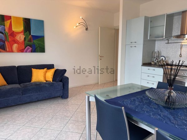 appartamento in affitto a Lonato del Garda in zona Barcuzzi