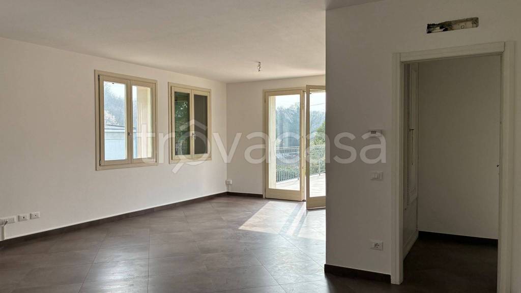 appartamento in affitto a Lonato del Garda