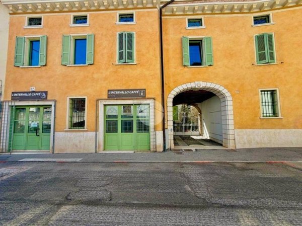 locale commerciale in affitto a Lonato del Garda in zona Lido