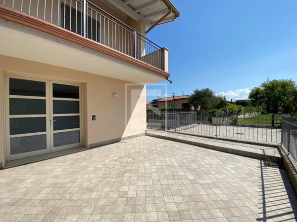 casa indipendente in affitto a Manerba del Garda