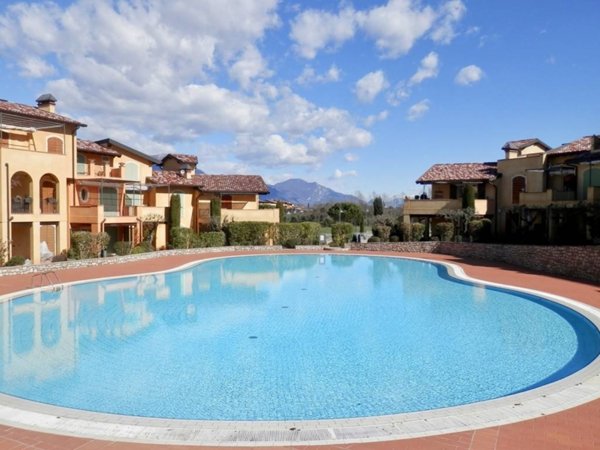 casa indipendente in affitto a Manerba del Garda in zona Montinelle
