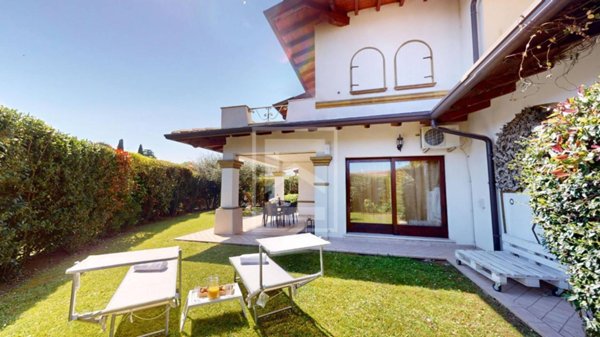 casa indipendente in affitto a Manerba del Garda in zona Balbiana