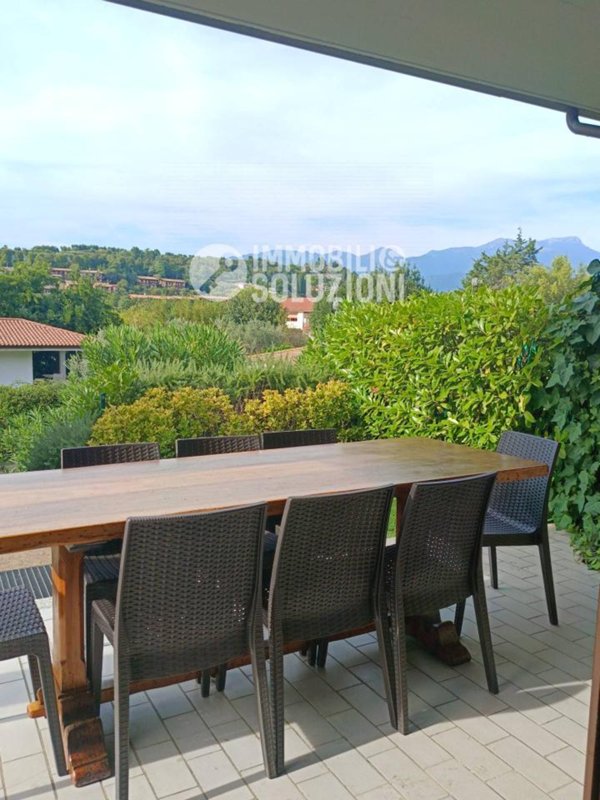 casa indipendente in affitto a Manerba del Garda in zona Pieve Vecchia