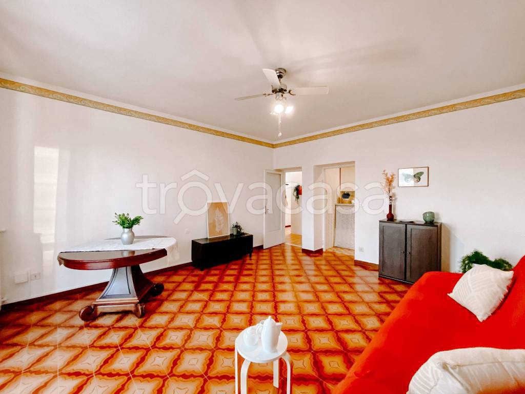 appartamento in affitto a Manerba del Garda in zona Solarolo