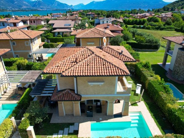 casa indipendente in affitto a Manerba del Garda