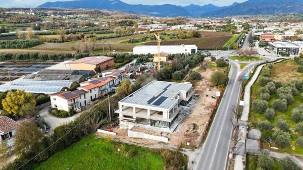 ufficio in affitto a Manerba del Garda