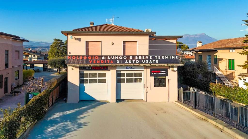 ufficio in affitto a Manerba del Garda in zona Crociale