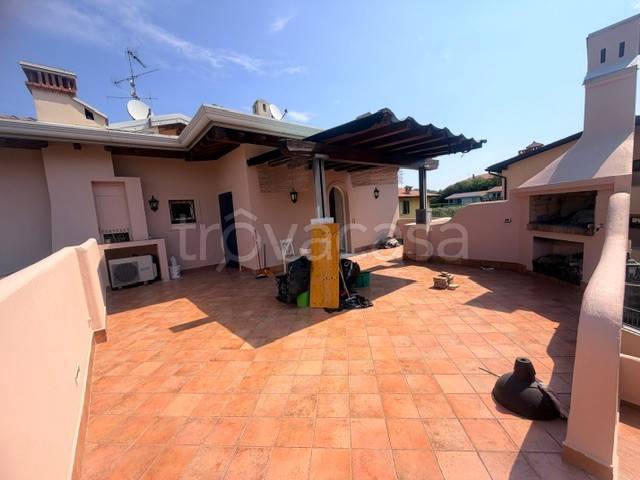 appartamento in affitto a Manerba del Garda in zona Solarolo