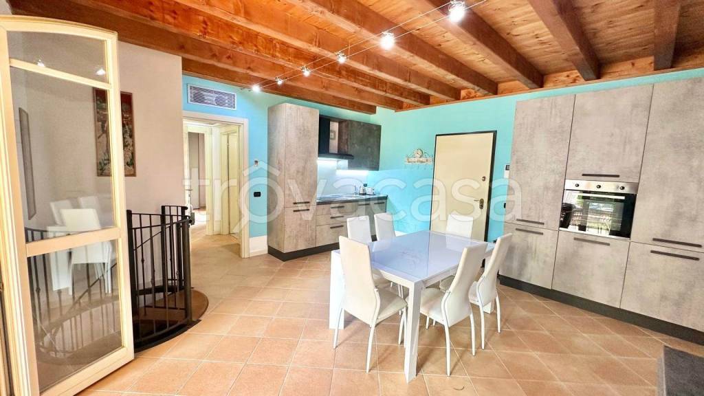 appartamento in affitto a Manerba del Garda in zona Montinelle