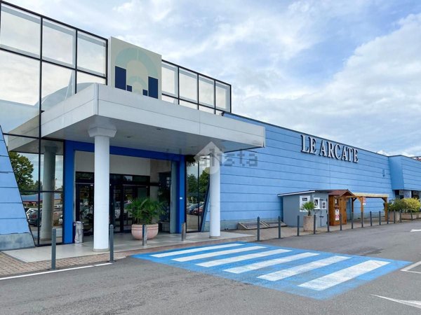 locale commerciale in affitto a Manerbio