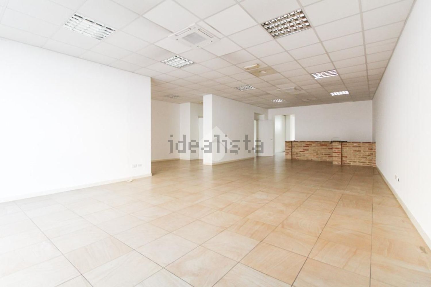 locale commerciale in affitto a Manerbio