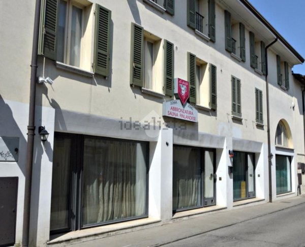 locale commerciale in affitto a Manerbio