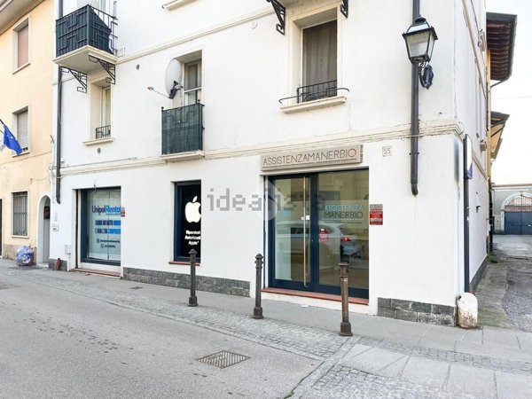 locale commerciale in affitto a Manerbio