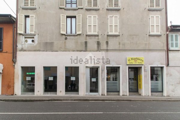 locale commerciale in affitto a Manerbio