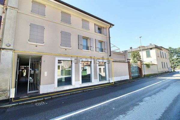 negozio in affitto a Manerbio