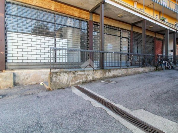negozio in affitto a Manerbio