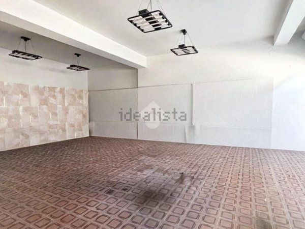 locale commerciale in affitto a Manerbio