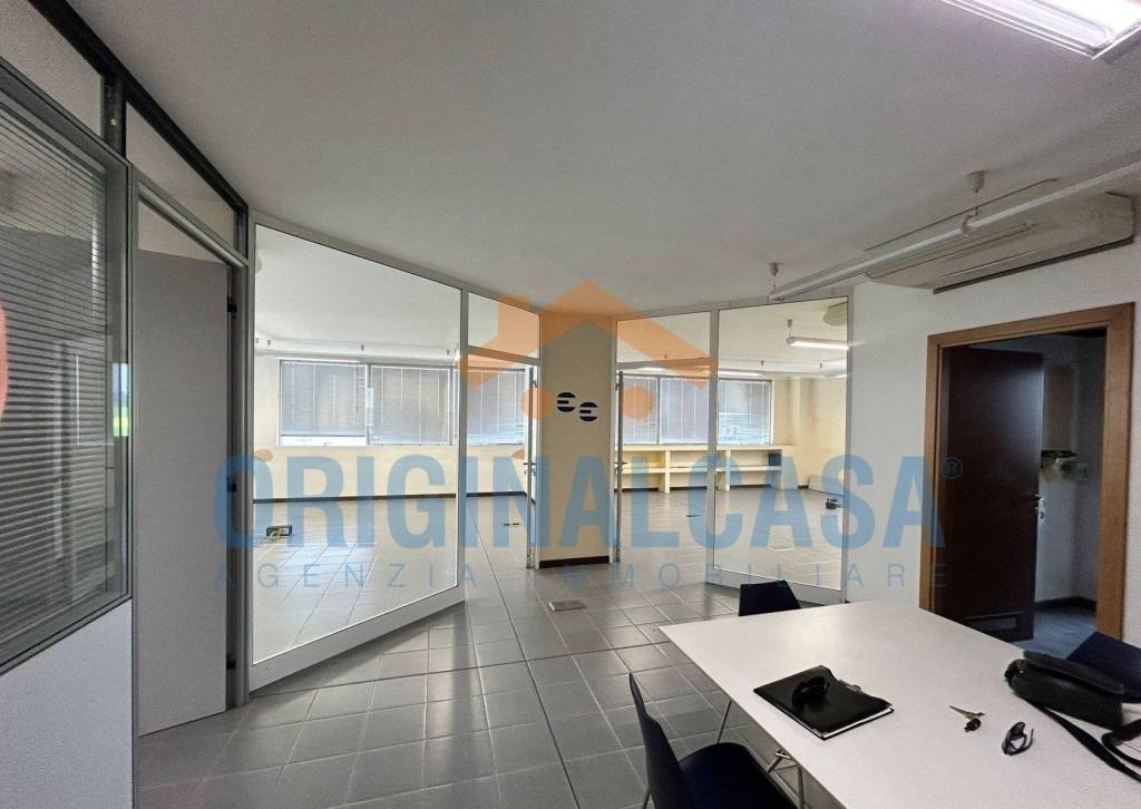 ufficio in affitto a Mazzano in zona Molinetto