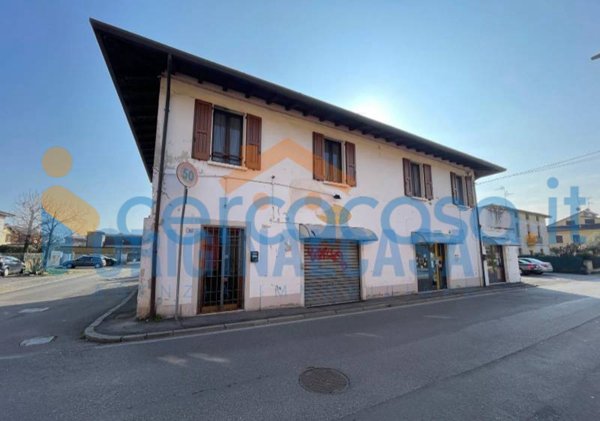 negozio in affitto a Mazzano in zona Molinetto