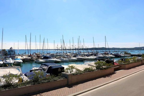 appartamento in affitto a Moniga del Garda