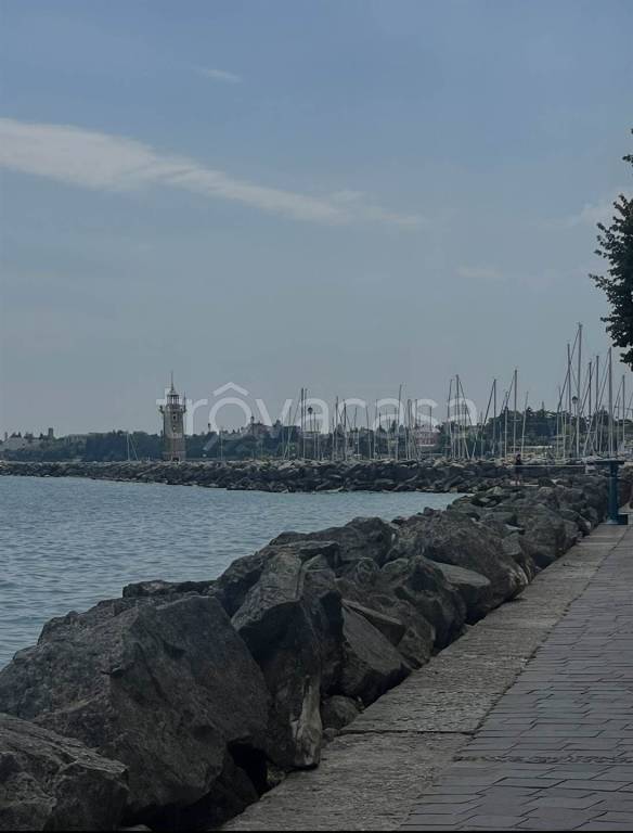 appartamento in affitto a Moniga del Garda