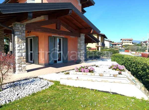 casa indipendente in affitto a Moniga del Garda
