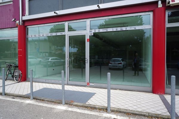 negozio in affitto a Montichiari