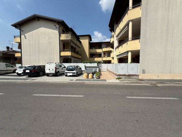 appartamento in affitto a Montichiari in zona Rò