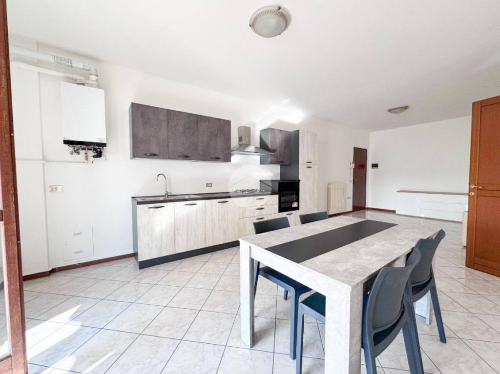 appartamento in affitto a Montichiari in zona Centro Storico