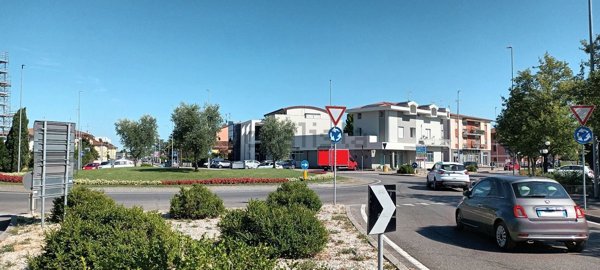 locale commerciale in affitto a Montichiari