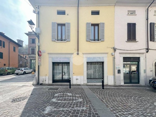 negozio in affitto a Montichiari in zona Rò