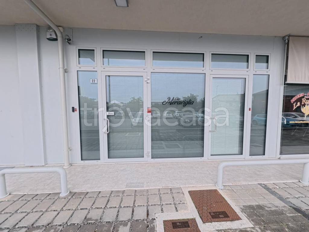 negozio in affitto a Montichiari