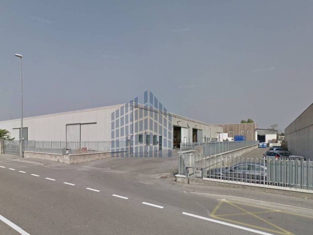 locale commerciale in affitto a Montichiari