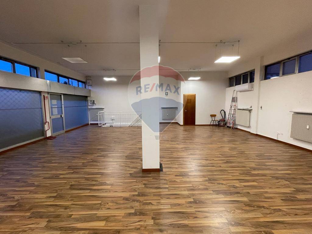 negozio in affitto a Montichiari in zona Centro Storico