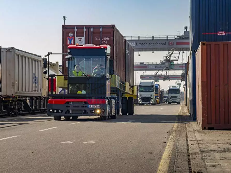 locale commerciale in affitto a Montichiari