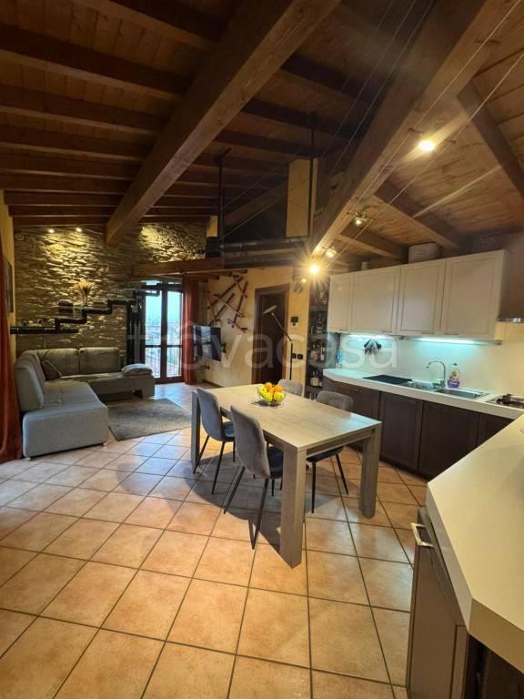 appartamento in affitto a Montichiari in zona Rò