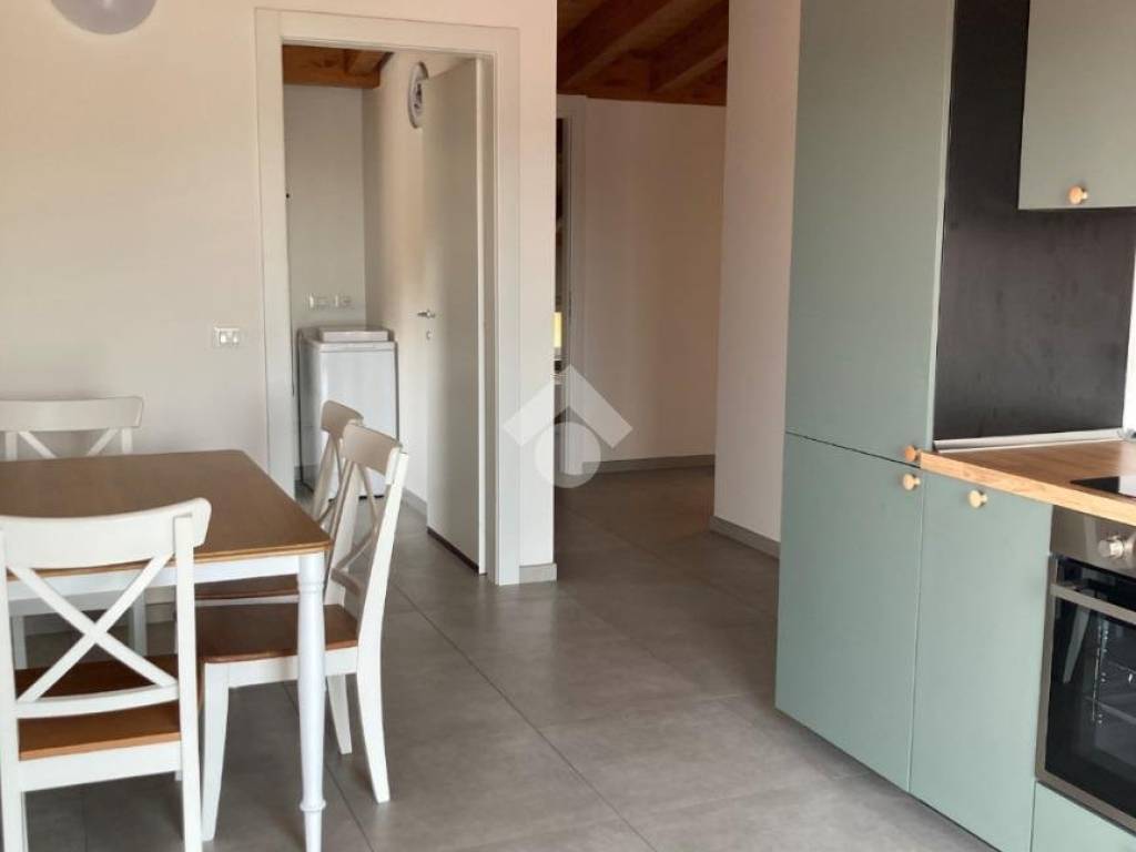 appartamento in affitto a Montichiari in zona Rò
