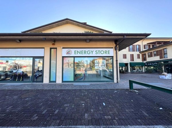 negozio in affitto a Montichiari