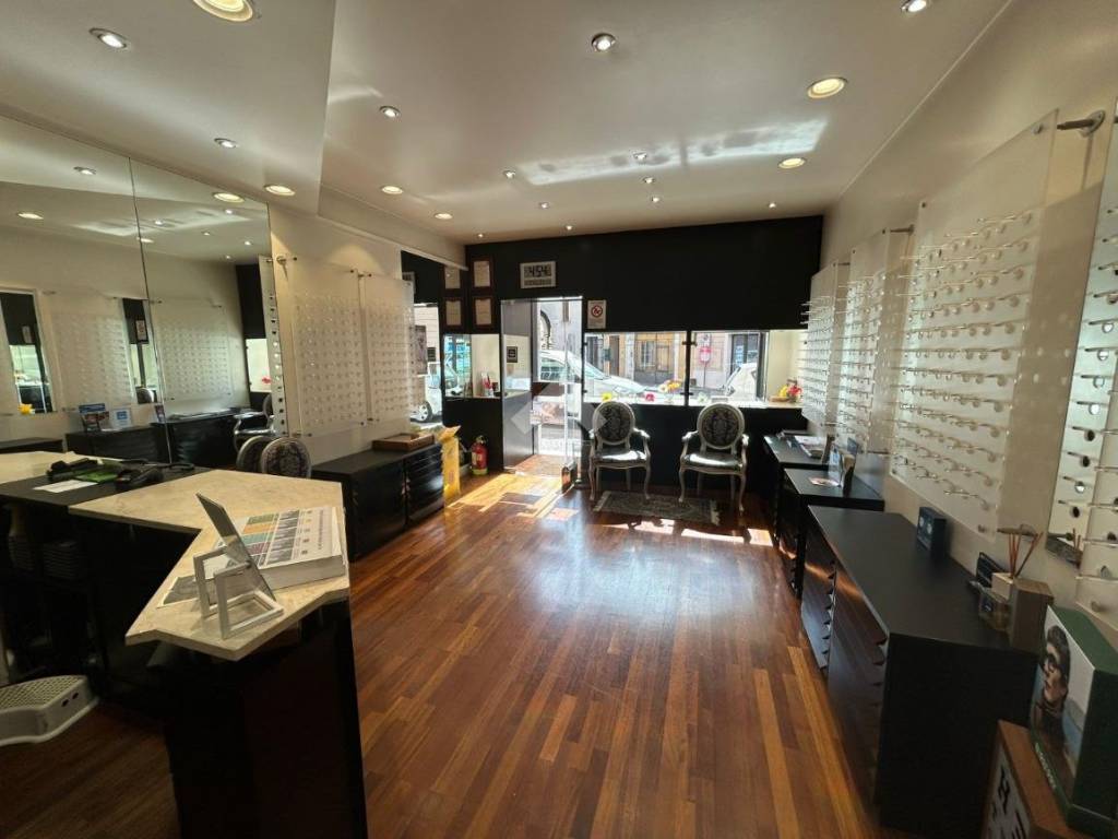 negozio in affitto a Montichiari in zona Rò