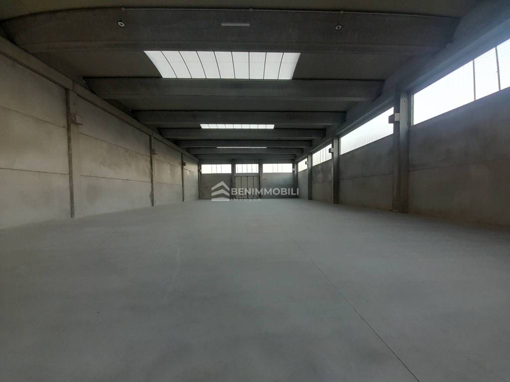 capannone in affitto a Montichiari in zona Fascia D'oro