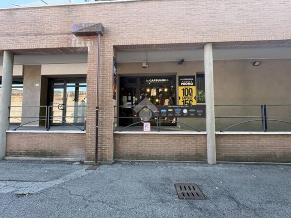 negozio in affitto a Montichiari in zona Rò