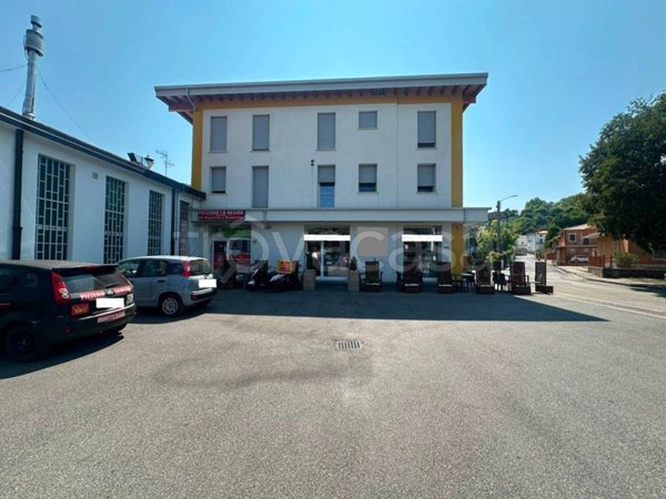 negozio in affitto a Montichiari