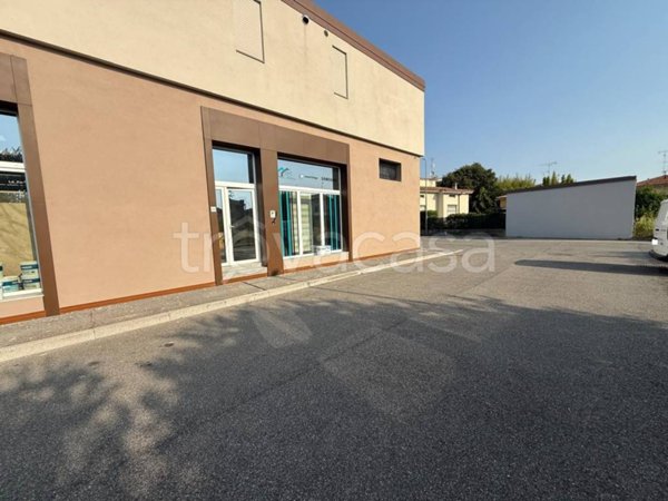 negozio in affitto a Montichiari in zona Centro Storico