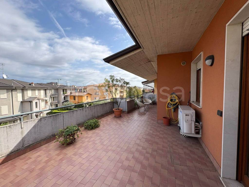 appartamento in affitto a Montichiari in zona Boschetti di Sopra