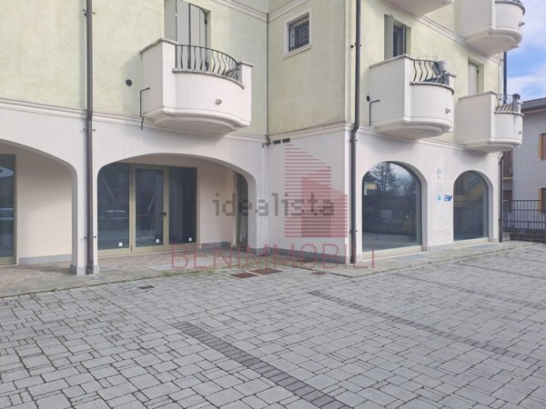 locale commerciale in affitto a Montirone